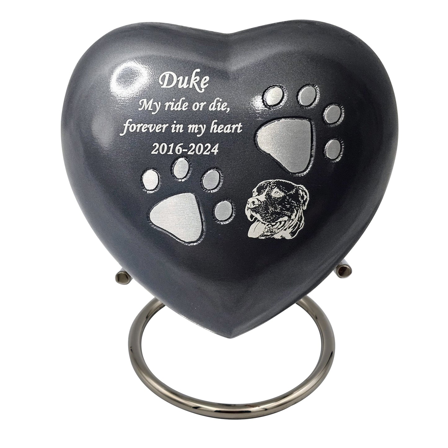 Text and photo engraved onto the urn